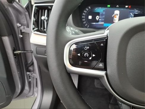 New 2026 Volvo XC90 B6 Core w/ Protection Package Premier AWD/4WD image 23