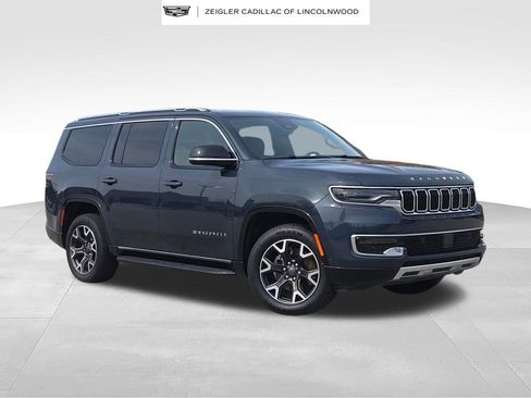 Used 2024 Jeep Wagoneer Series III AWD/4WD image 1