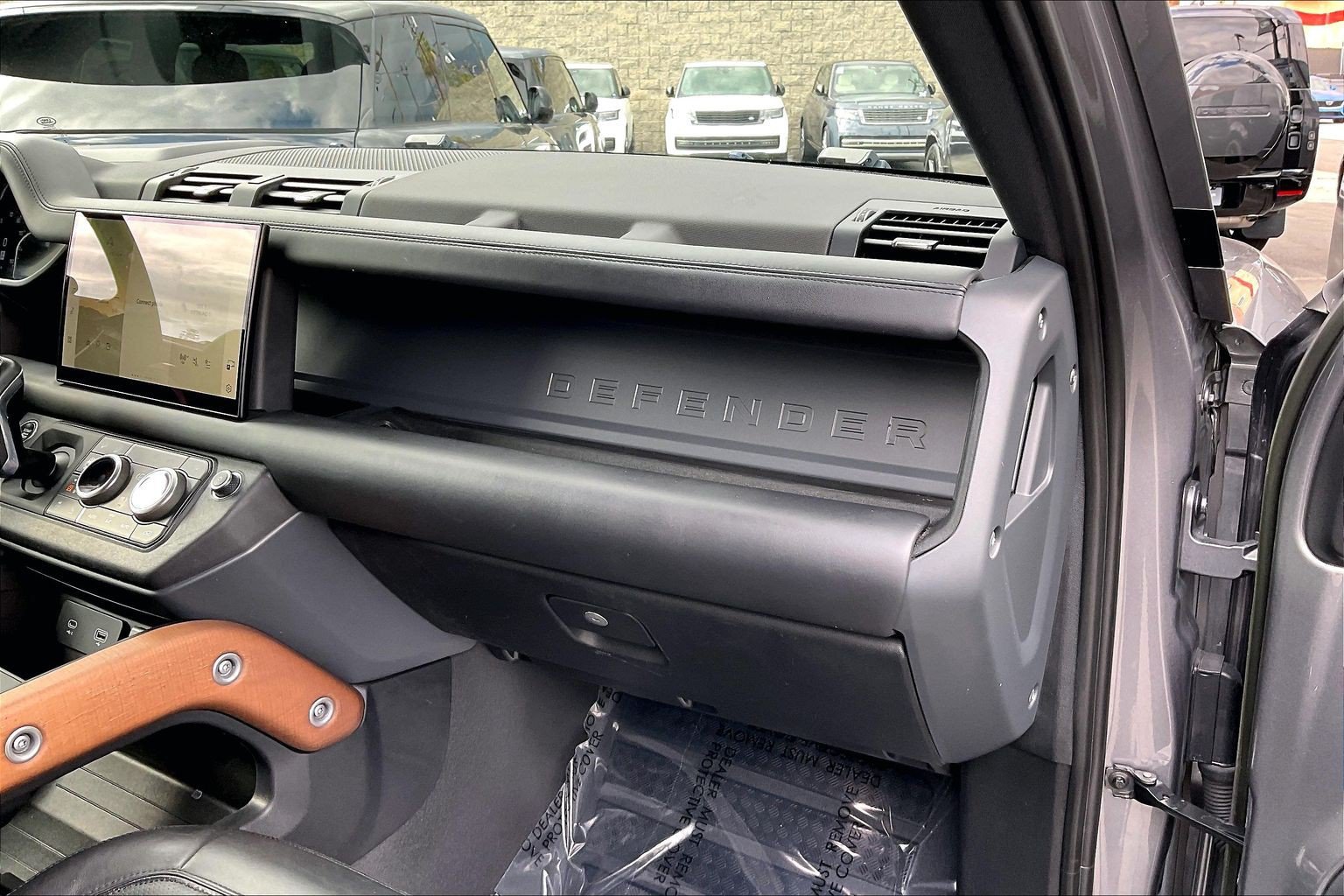 Certified 2023 Land Rover Defender 130 X AWD/4WD image 18