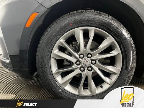 Used 2023 Buick Enclave Avenir w/ Trailering Package, 5000 lbs. AWD/4WD image 25
