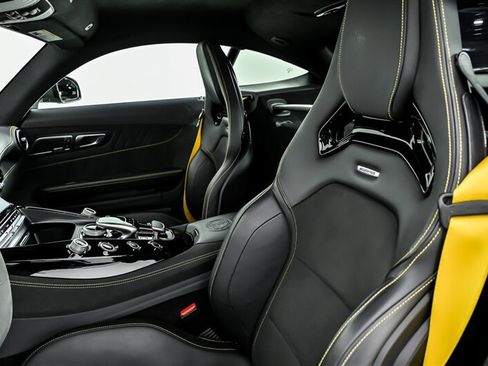 Used 2018 Mercedes-Benz AMG GT R image 17