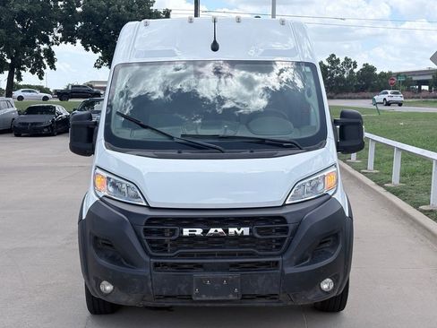Used 2024 RAM ProMaster 2500 w/ Convenience Group FWD image 2