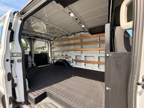 Used 2024 Ford Transit 250 Low Roof w/ Exterior Upgrade Package RWD image 13