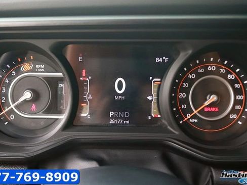 Used 2024 Jeep Wrangler Unlimited Rubicon w/ XTREMEE 35" Tire Package AWD/4WD image 19