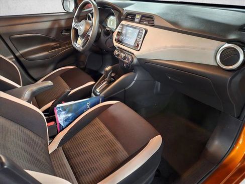 Used 2020 Nissan Versa SV w/ Trunk Package image 18