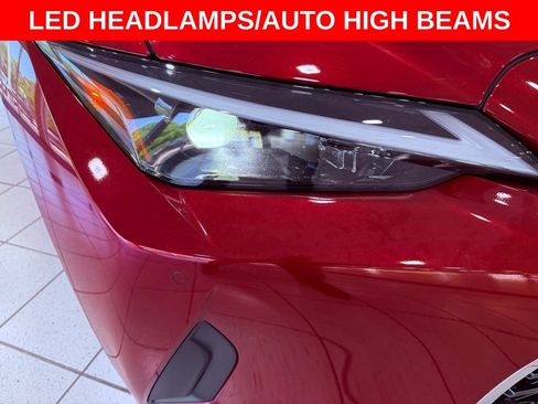 Used 2024 Lexus IS 300 w/ Comfort Package RWD image 9