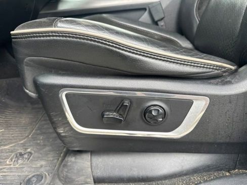 Used 2020 RAM 1500 Laramie w/ Sport Appearance Package AWD/4WD image 11