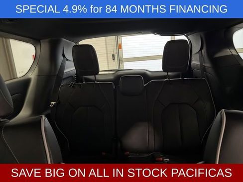 New 2026 Chrysler Pacifica Limited w/ S Appearance Package FWD image 14