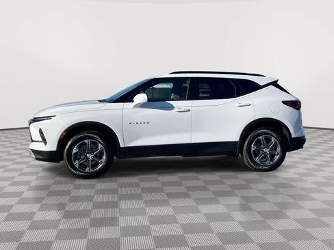 Used 2025 Chevrolet Blazer LT w/ Convenience Package image 5