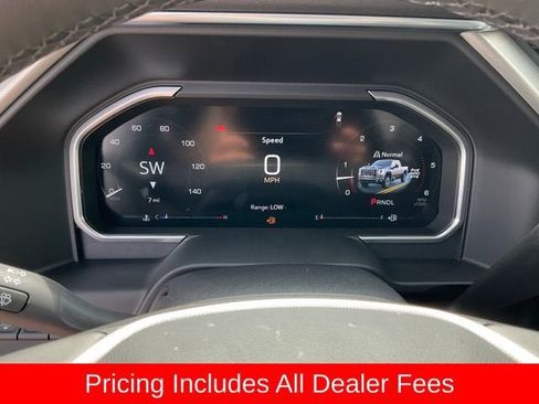New 2026 GMC Sierra 2500 Denali w/ Denali Reserve Package AWD/4WD image 8