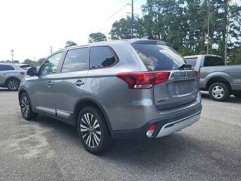Used 2020 Mitsubishi Outlander ES AWD/4WD image 3