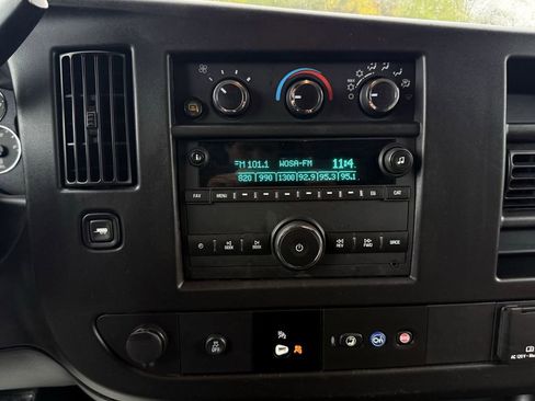 Used 2023 Chevrolet Express 2500 w/ Driver Convenience Package image 18