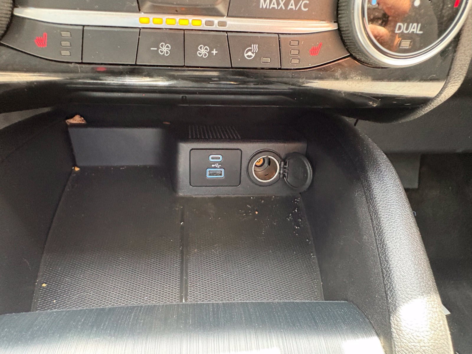 Used 2022 Ford Escape SE w/ SE Sport Appearance Package AWD/4WD image 43