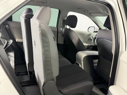 Used 2024 Hyundai Ioniq 5 SEL RWD image 30