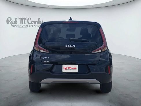 Used 2025 Kia Soul LX w/ LX Technology Package FWD image 4