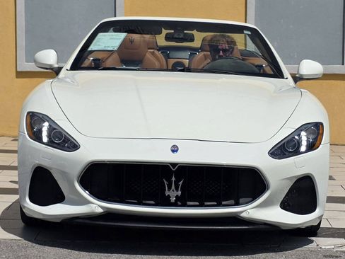 Used 2018 Maserati GranTurismo Sport RWD image 3