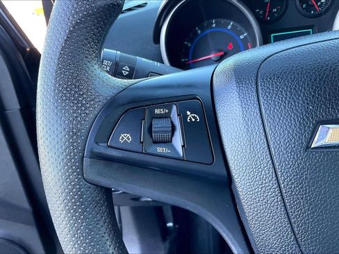 Used 2016 Chevrolet Cruze LT image 22