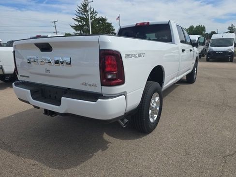 New 2026 RAM 3500 Big Horn AWD/4WD image 7