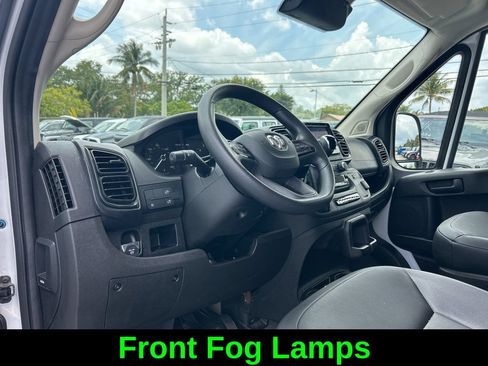 Used 2025 RAM ProMaster 2500 w/ Convenience Group FWD image 12