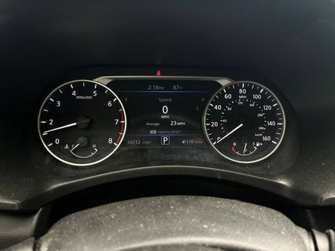 Used 2023 Nissan Sentra SR w/ SR Premium Package FWD image 8