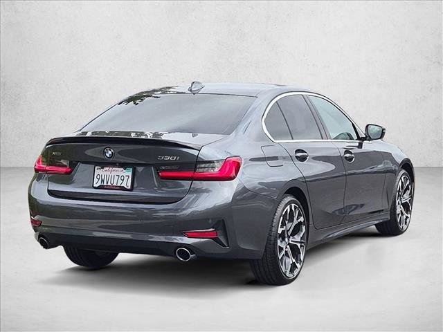 Used 2019 BMW 330i xDrive Sedan w/ Convenience Package AWD/4WD image 5