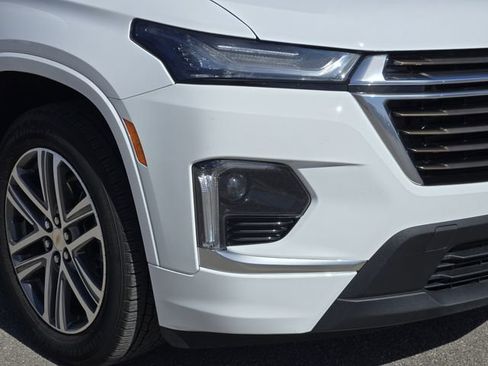 Used 2023 Chevrolet Traverse High Country image 9