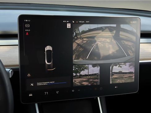 Used 2020 Tesla Model 3 Performance image 11