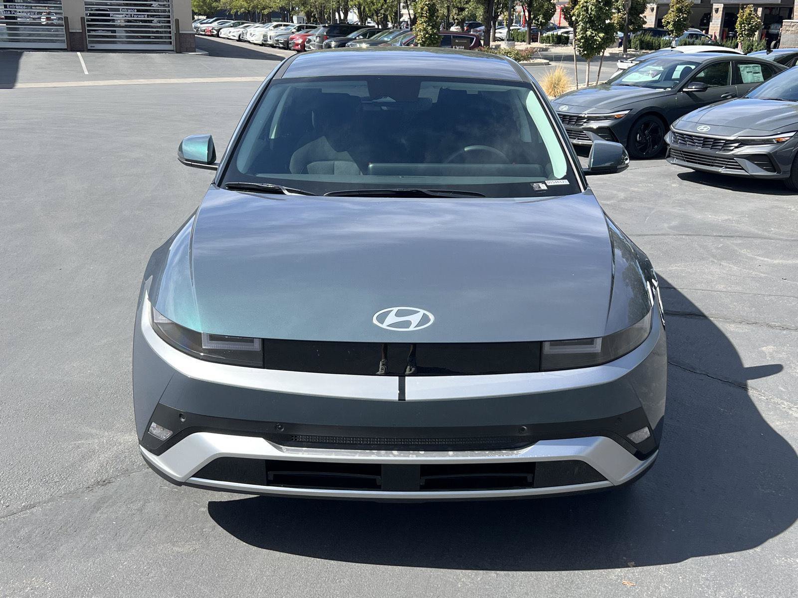 New 2027 Hyundai Ioniq 5 SE AWD/4WD image 3