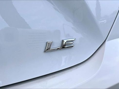 Used 2025 Toyota Camry LE image 24