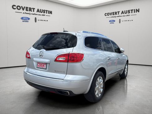 Used 2016 Buick Enclave Leather w/ Trailering Package FWD image 5