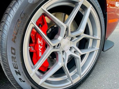 Used 2022 Dodge Challenger SRT Hellcat w/ Plus Package RWD image 28