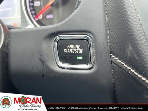 Certified 2023 GMC Acadia SLE w/ Driver Convenience Package image 22