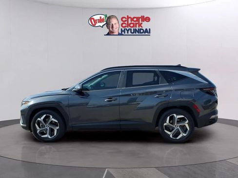 Used 2022 Hyundai Tucson SEL w/ Convenience + Premium Package FWD image 2