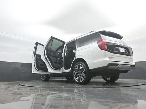 New 2026 Ford Expedition Platinum w/ Platinum Ultimate Package AWD/4WD image 46