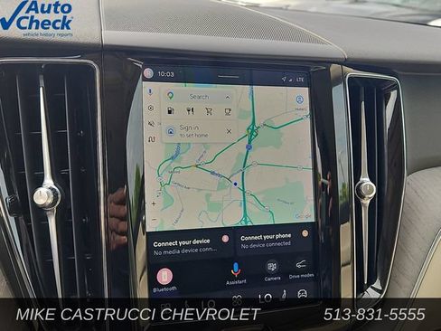 Used 2023 Volvo XC60 B5 Plus AWD/4WD image 16