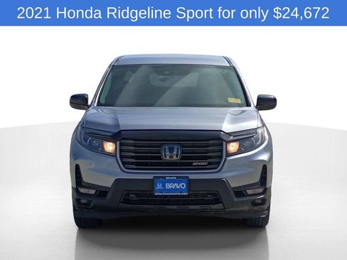 Used 2021 Honda Ridgeline Sport image 2