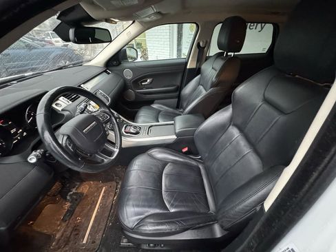 Used 2016 Land Rover Range Rover Evoque SE image 11
