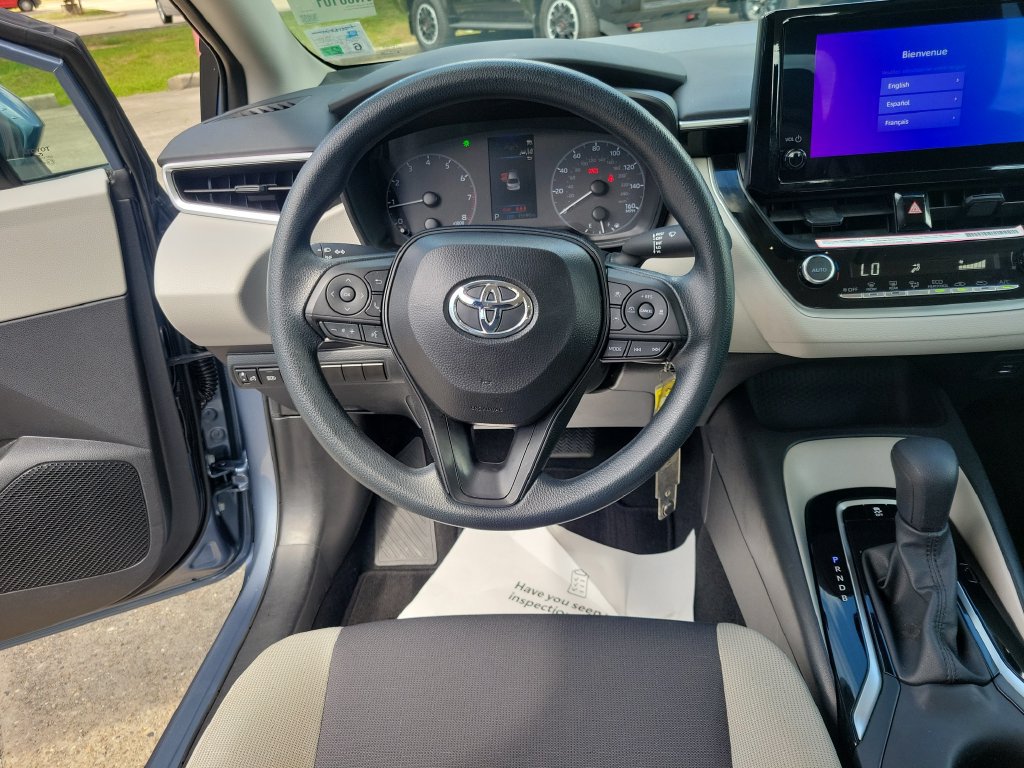 Used 2024 Toyota Corolla LE FWD image 16