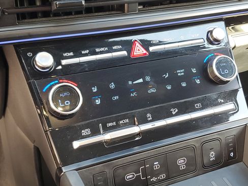 Used 2024 Hyundai Santa Fe Calligraphy image 29