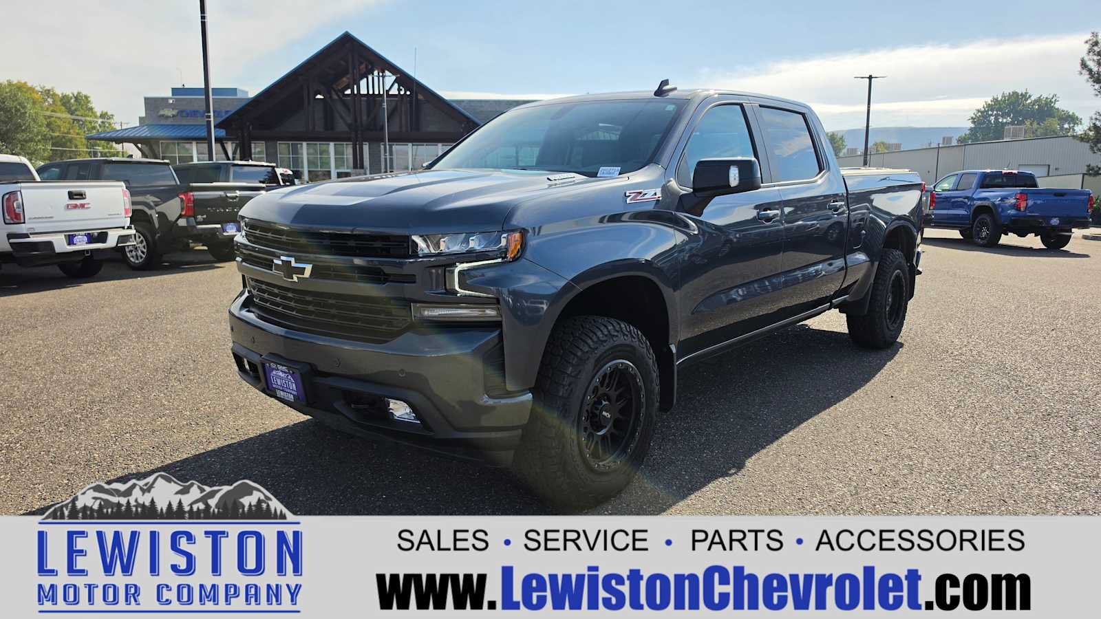 Certified 2021 Chevrolet Silverado 1500 RST w/ Convenience Package II AWD/4WD image 1