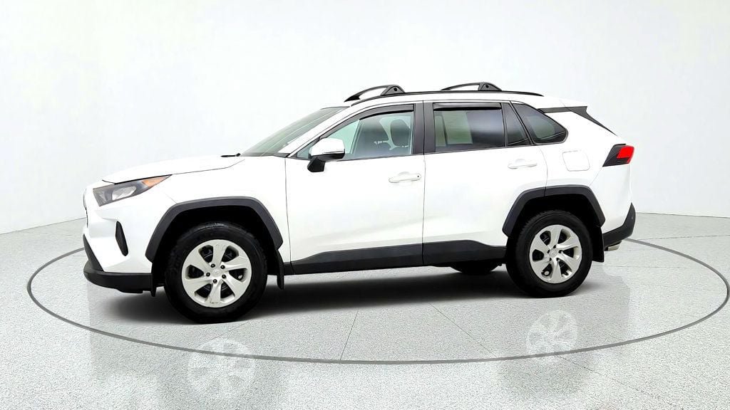 Used 2021 Toyota RAV4 LE AWD/4WD image 8