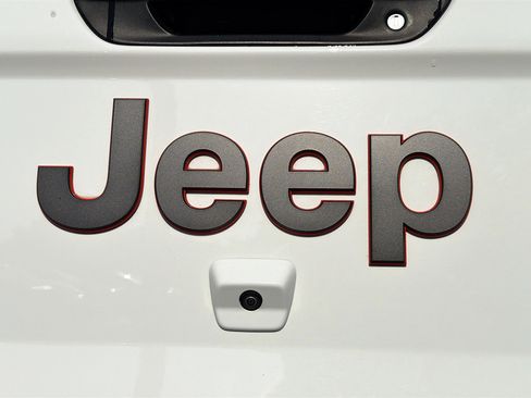 Used 2026 Jeep Gladiator Mojave image 11