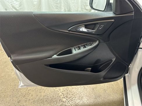 Certified 2024 Chevrolet Malibu LT image 22