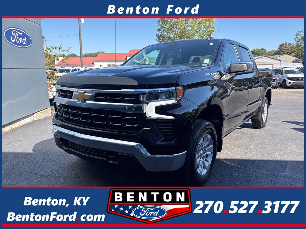 Used 2025 Chevrolet Silverado 1500 LT AWD/4WD image 1