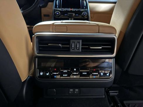 Used 2025 Lexus LX 600 4WD w/ Interior Upgrade Package image 24