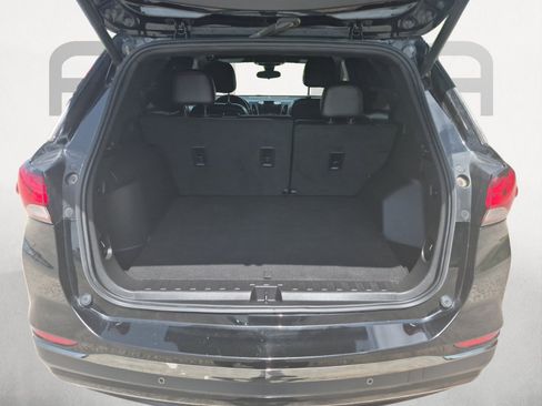 Used 2023 Chevrolet Equinox RS w/ RS Leather Package FWD image 12