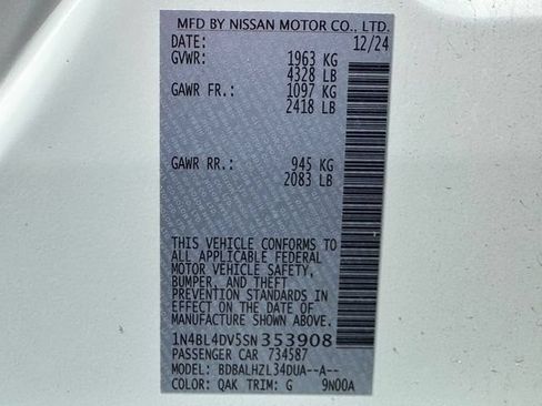 Used 2025 Nissan Altima 2.5 SV FWD image 16