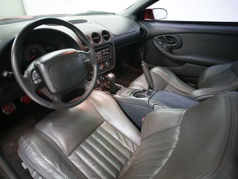 Used 1999 Pontiac Firebird Formula w/ Security Pkg image 21