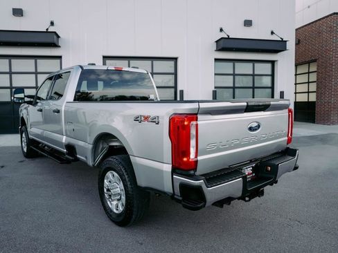 Used 2024 Ford F350 XLT image 6