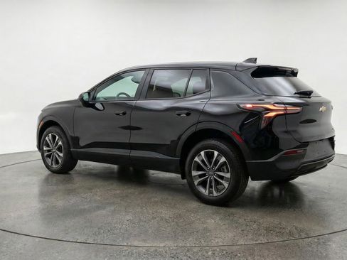 Used 2025 Chevrolet Equinox LT image 6